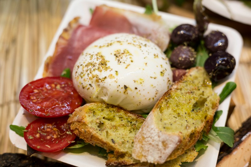 Bruschetta, un antipasto poco elegante?